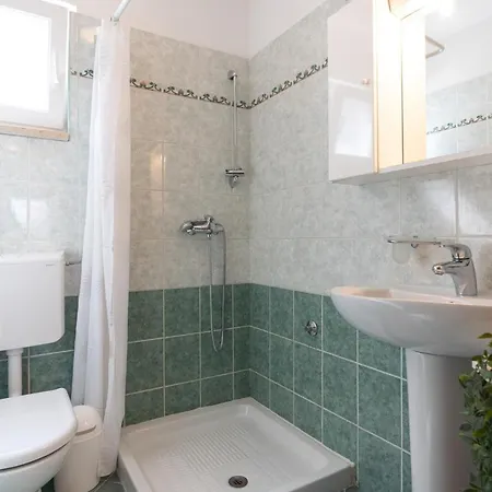 Kuca Anea Ferienhaus *