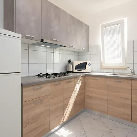 Holiday home Kuca Anea
